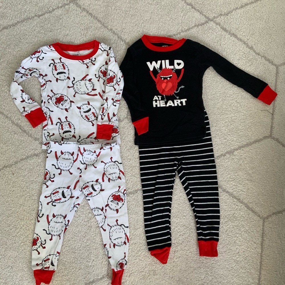 Carter's Wild at Heart Pajama Sets- 24 months